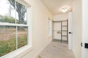 15585 Thompson Rd, Alpharetta, GA 30004 - Photo 33