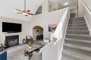 2740 Royal Bluff, Decatur, GA 30030 - Photo 19