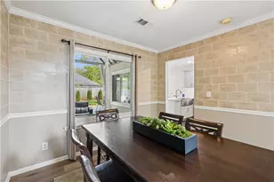 2740 Royal Bluff, Decatur, GA 30030 - Photo 9