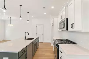 667 Sunstone Ln, Lawrenceville, GA 30043 - Photo 7