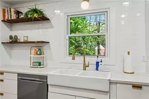 2946 Thornridge Dr, Atlanta, GA 30340 - Photo 19