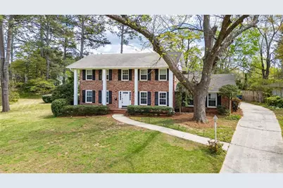 2484 Powers Ferry Drive SE, Marietta, GA 30067 - Photo 9