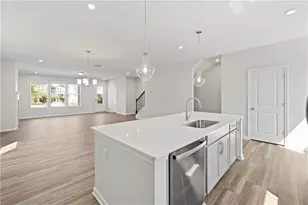 1359 Crk Vw Ln NW, Atlanta, GA 30318 - Photo 19