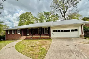 527 Rimrock Trail, Stone Mountain, GA 30083 - Photo 3