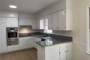 527 Rimrock Trail, Stone Mountain, GA 30083 - Photo 11