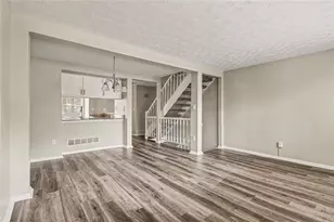 844 Regal Path Ln, Decatur, GA 30030 - Photo 3