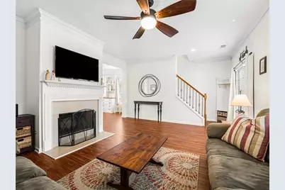 3774 Lake Point Boulevard, Suwanee, GA 30024 - Photo 5