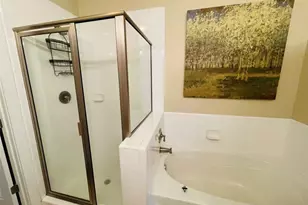 799 Hammond Dr, Atlanta, GA 30328 - Photo 7