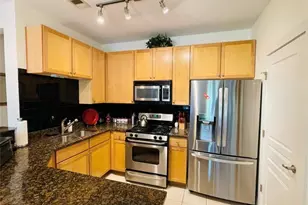 799 Hammond Dr, Atlanta, GA 30328 - Photo 9