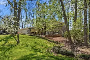 4304 Lindsey Way NE, Roswell, GA 30075 - Photo 25