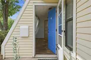 224 Goshen Ln, Woodstock, GA 30188 - Photo 9