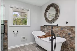 2410 Henderson Rd, Tucker, GA 30084 - Photo 23