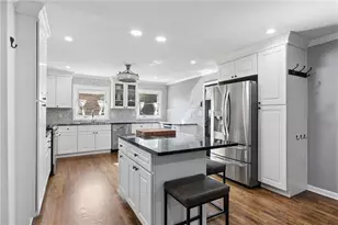 2410 Henderson Rd, Tucker, GA 30084 - Photo 13