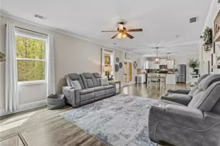 5635 Stevehaven Ln, Cumming, GA 30028 - Photo 9