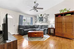 3705 Compton Woods Ln, Loganville, GA 30052 - Photo 9