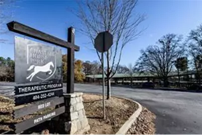 2039 Chastain Park Court NE, Atlanta, GA 30342 - Photo 17