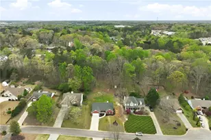5989 Williamsport Dr, Flowery Branch, GA 30542 - Photo 37