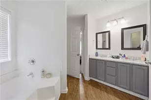 5989 Williamsport Dr, Flowery Branch, GA 30542 - Photo 17