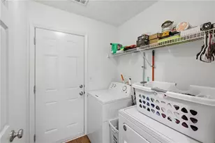 5989 Williamsport Dr, Flowery Branch, GA 30542 - Photo 17