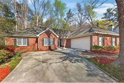 601 Cobblestone Lane, Stone Mountain, GA 30087 - Photo 5