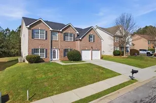 4925 Locherby Dr, Fairburn, GA 30213 - Photo 5