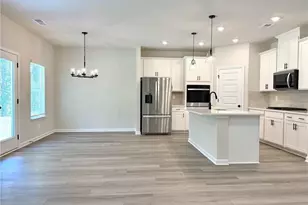 2909 Sweet Red Cir, Braselton, GA 30517 - Photo 5