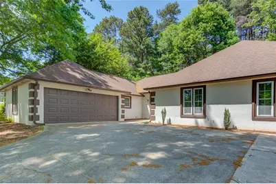 410 Emerald Parkway, Sugar Hill, GA 30518 - Photo 3