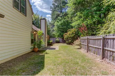 410 Emerald Parkway, Sugar Hill, GA 30518 - Photo 11