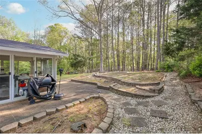 211 Brooks Lane, Winder, GA 30680 - Photo 27