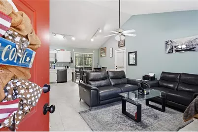 211 Brooks Lane, Winder, GA 30680 - Photo 9