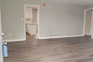 6829 Laurel View Ct, Douglasville, GA 30135 - Photo 3