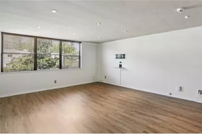 2925 Pharr Court NW #316, Atlanta, GA 30305 - Photo 9