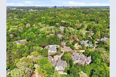 218 Londonberry Road, Atlanta, GA 30327 - Photo 79