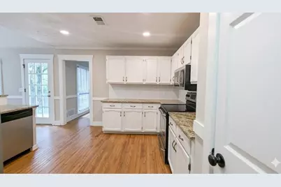 500 Clear Lake Lane, Suwanee, GA 30024 - Photo 11