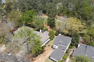 2560 Links End, Roswell, GA 30076 - Photo 51