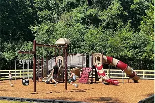 2560 Links End, Roswell, GA 30076 - Photo 61