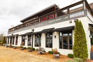 9040 Main St, Woodstock, GA 30188 - Photo 29