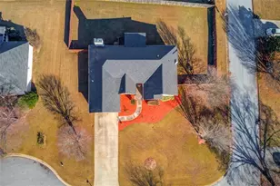 3322 Henderson View Ct, Loganville, GA 30052 - Photo 3