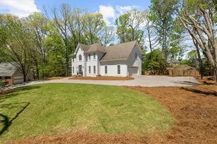 11215 Highfield Chase Dr, Johns Creek, GA 30097 - Photo 9