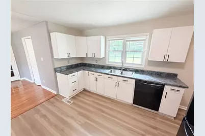 1670 Wildwood Road, Marietta, GA 30062 - Photo 9