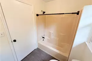 1670 Wildwood Rd, Marietta, GA 30062 - Photo 19