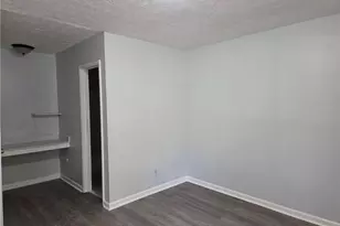 5208 McCarter Station, Stone Mountain, GA 30088 - Photo 3