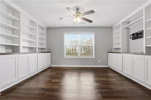 5975 Park Bay Ct, Flowery Branch, GA 30542 - Photo 17