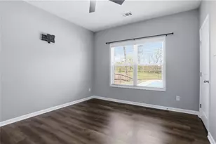 5975 Park Bay Ct, Flowery Branch, GA 30542 - Photo 21