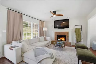 3366 Woodlaurel Dr, Snellville, GA 30078 - Photo 17