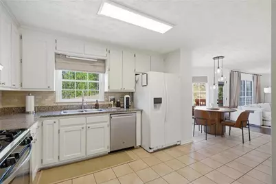 3366 Woodlaurel Drive, Snellville, GA 30078 - Photo 11