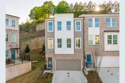 399 Skylar Way SE, Atlanta, GA 30315 - Photo 1