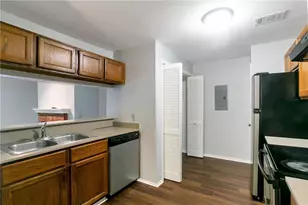 5551 Mountain Springs Cir, Stone Mountain, GA 30088 - Photo 7