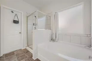 1845 Hanover W Dr, Lawrenceville, GA 30043 - Photo 23