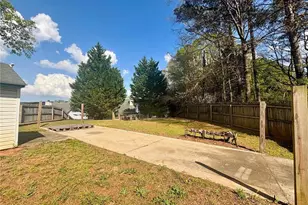3760 Sugarbrook Dr, Lawrenceville, GA 30044 - Photo 21